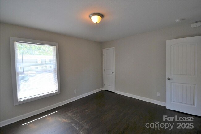 Building Photo - 1512 Seigle Ave