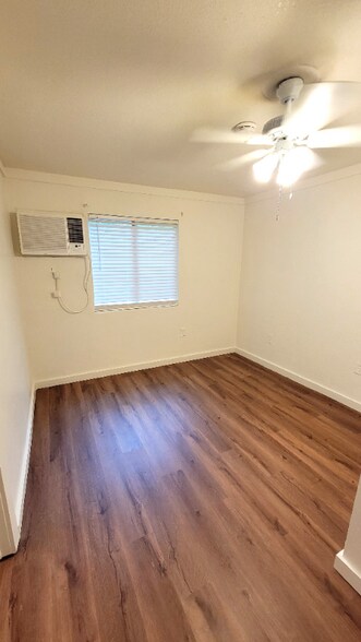 Building Photo - 2100 Hill Top Ct