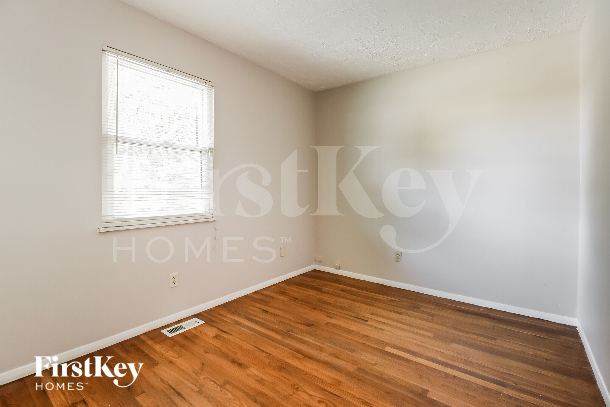 Building Photo - 11448 Raphael Pl