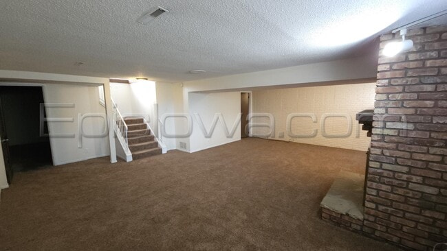 Building Photo - 6713 Council St NE