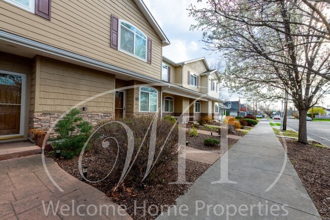 Building Photo - High End Condo Close to Downtown Walla Walla