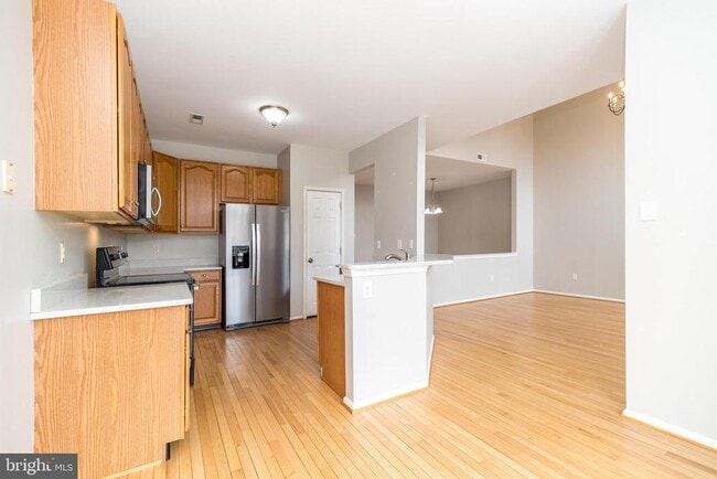 Building Photo - 5128 Barness Ct