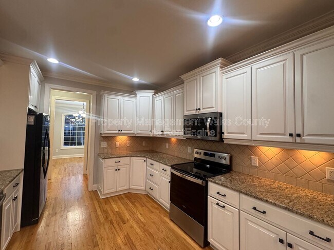 Building Photo - 441 Heritage Village Ln