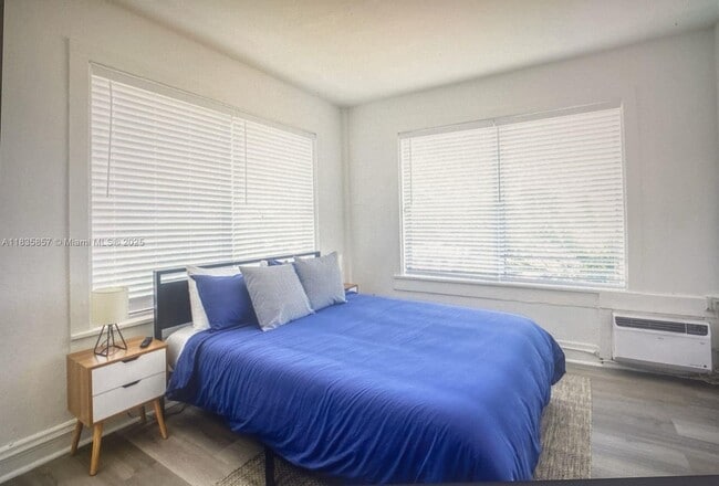 Building Photo - 444 Ponce de Leon Blvd