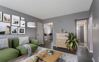 Building Photo - Orchard Apartments