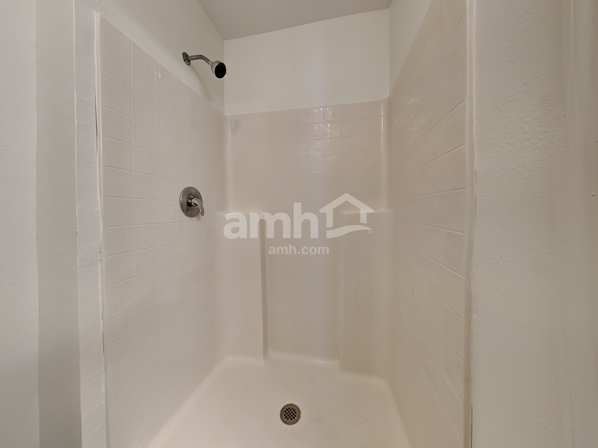 Building Photo - 8058 Misty Meadow Ct N