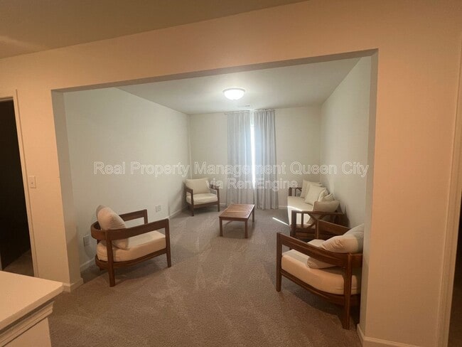 Building Photo - 3011 Pinehills Wy.