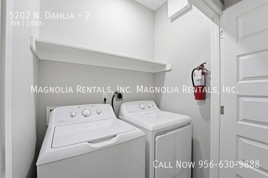 Building Photo - 5202 N. Dahlia-2