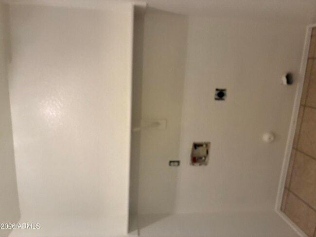 Building Photo - 1042 S Clancy Cir