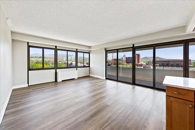 Building Photo - Stylish Imperial Plaza Condo in Prime Downtown Location