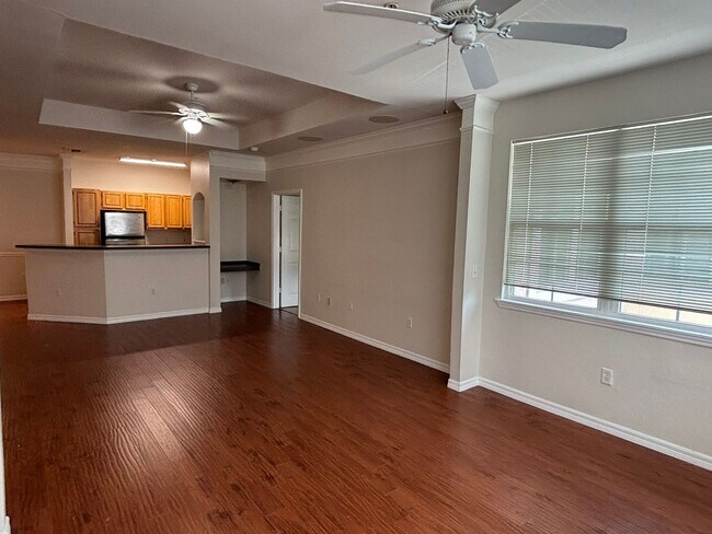 Building Photo - Nice 2/2 Aptamnet  with 2 Parking  in THE HAMPSTON  FOR RENT !!!!