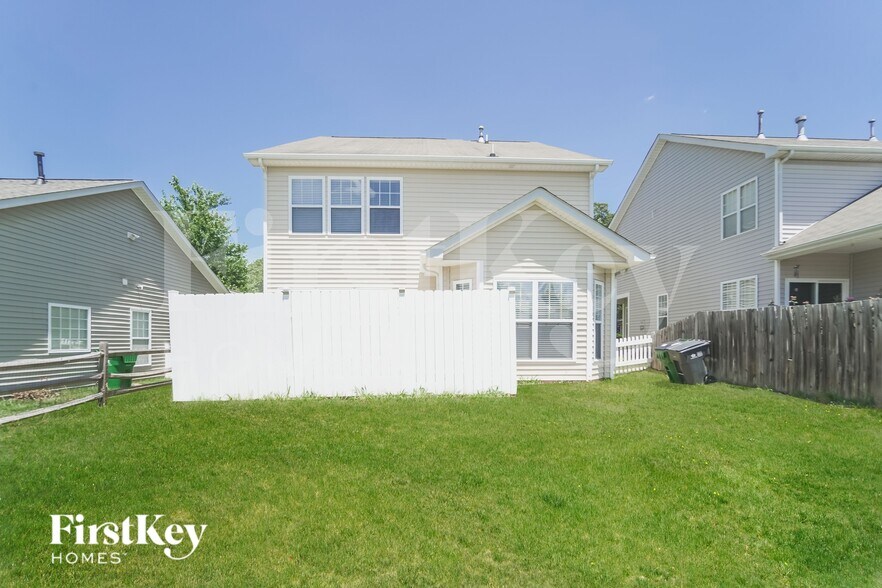 Building Photo - 9508 Long Hill Dr