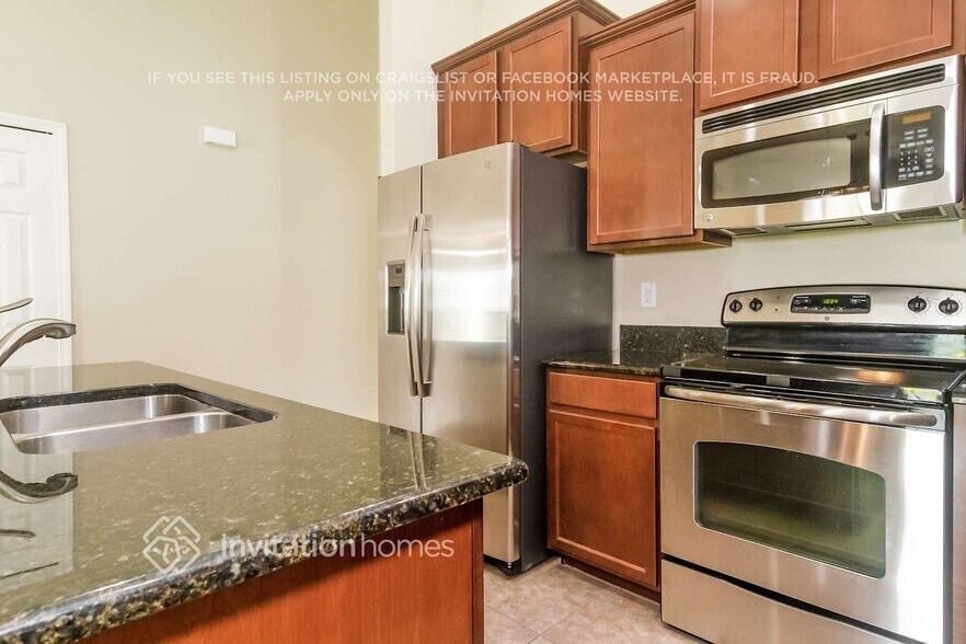 Building Photo - 1455 Litchfield Dr