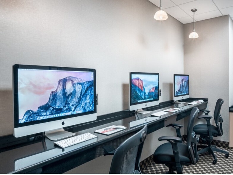 Building Photo - 2500 Clarendon Blvd