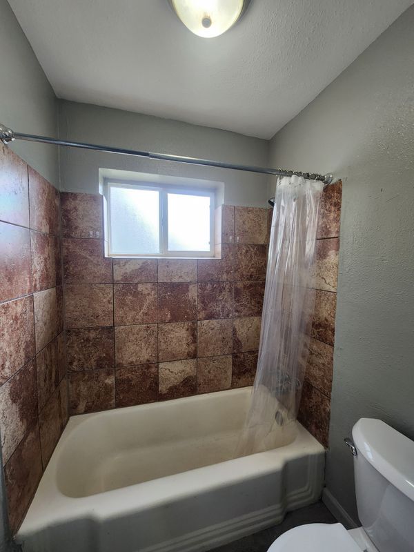 Building Photo - 1994 Elmira St