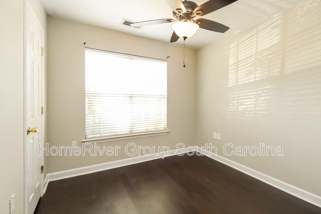 Building Photo - 2153 Pavilion Ct