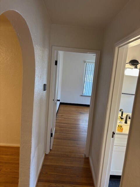 Hallway looking into Master Bedroom - 330 Geneva Dr