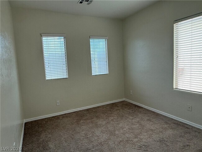 Building Photo - 7682 W Diablo Dr