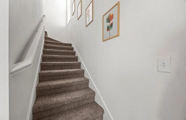 Building Photo - BEAUTIFUL 3 Bedroom 2.5 Bath 2-story home located in Bentonville!!!! **MOVE IN SPECIAL!!!***