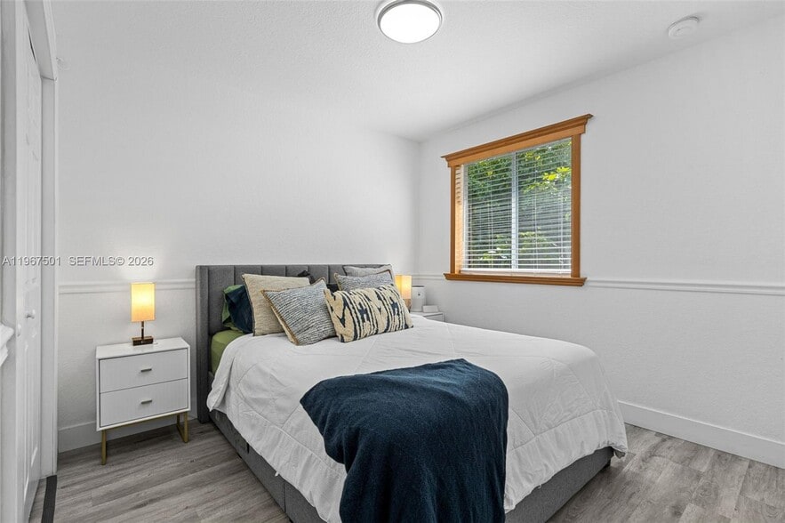 Building Photo - 5725 NW 114th Path