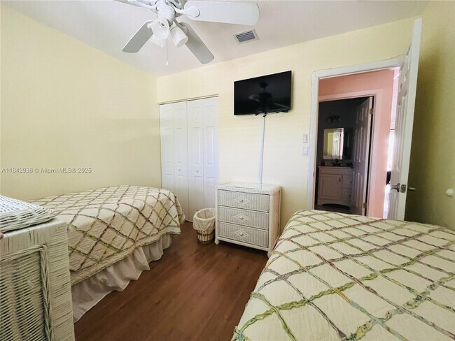 Building Photo - 98282 Windward Ave