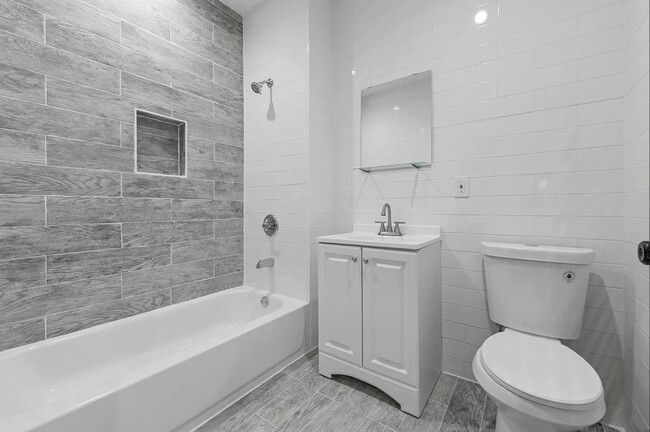 Building Photo - 238 Wyona St
