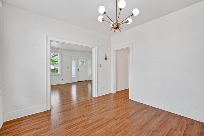 Building Photo - 2519 Stevens St