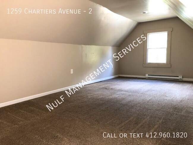Building Photo - 2 Bed, 1 Bath unit in Crafton Heights