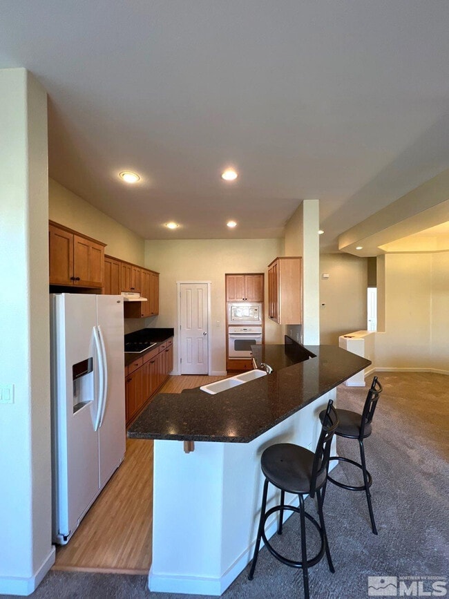 Building Photo - 5555 Sawgrass Ln