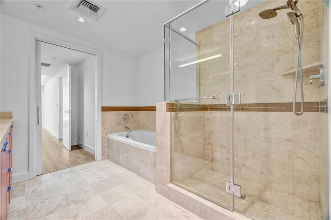 Building Photo - 3131 Michelson Dr