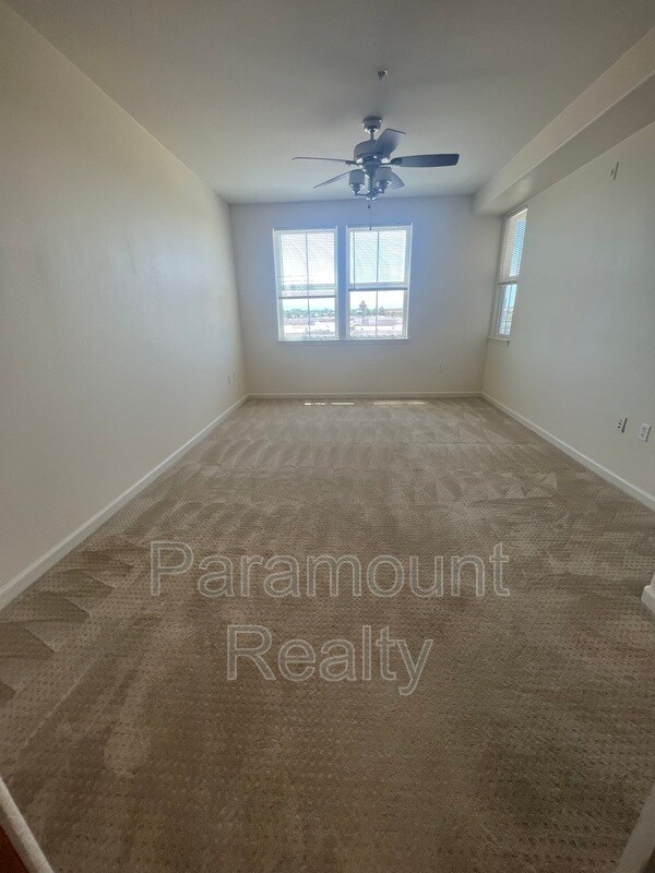 Building Photo - 700 S Abel St