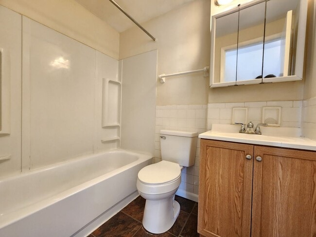 Building Photo - 2527 Sonora Dr