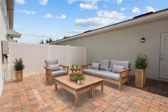 Building Photo - 2432 Hearth Dr