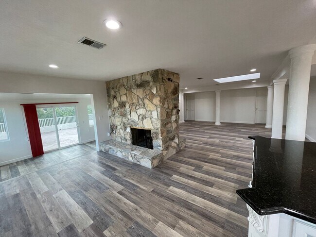 Building Photo - Tranquil Home in the Hills of Rancho Palos Verdes Overlooking the Los Angeles Harbor