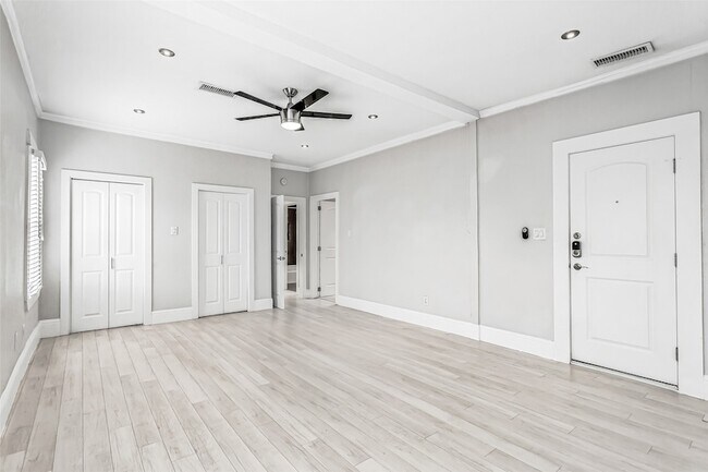 Building Photo - 4719 Junius St