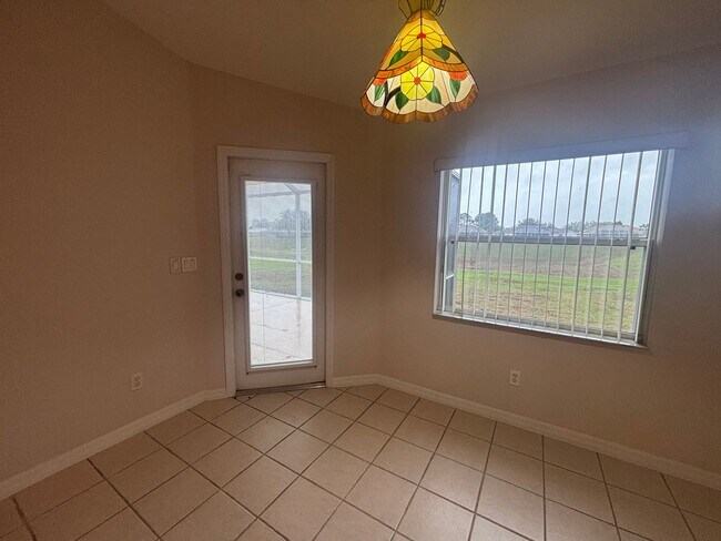 Building Photo - Move in ready 3/2 in 55+ community - near everything