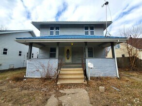 Building Photo - FOR RENT- 416 Riehl-Newly Remodeled! Pets ...