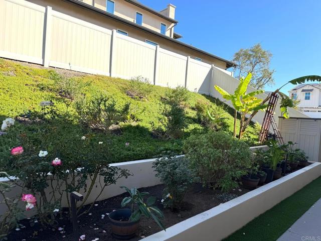 Building Photo - 911 Lindbergh Dr