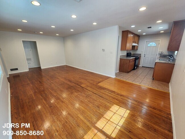 Building Photo - Hacienda Heights 3 Bedroom Home