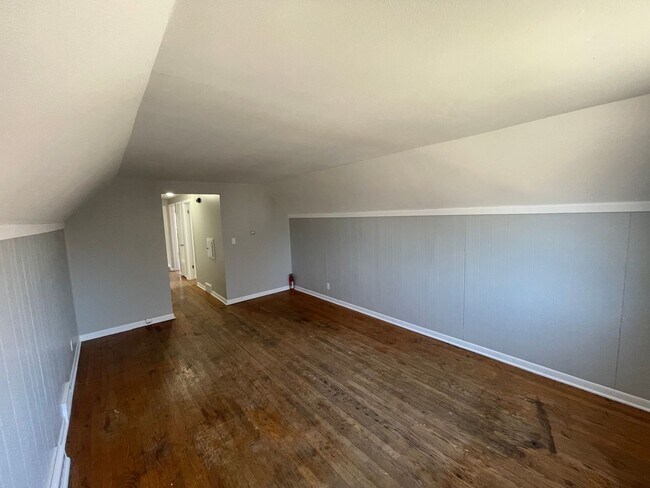 Building Photo - 4713-4715 N 35th St