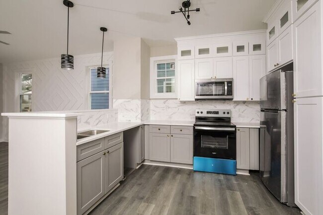 Building Photo - Close to Downtown Durham Brand New Construction