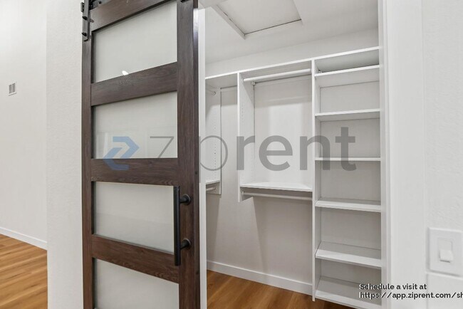 Building Photo - 1260 Sierra Village Pl