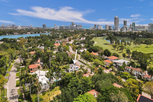 Building Photo - 5832 Alton Rd