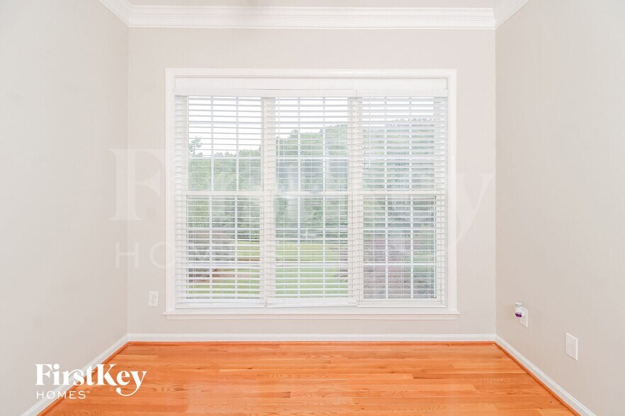 Building Photo - 3312 Cornelia Ct