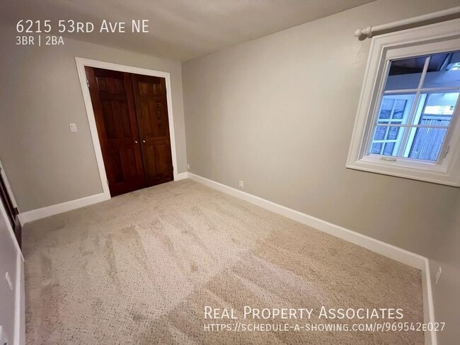 Building Photo - 6215 53rd Ave NE