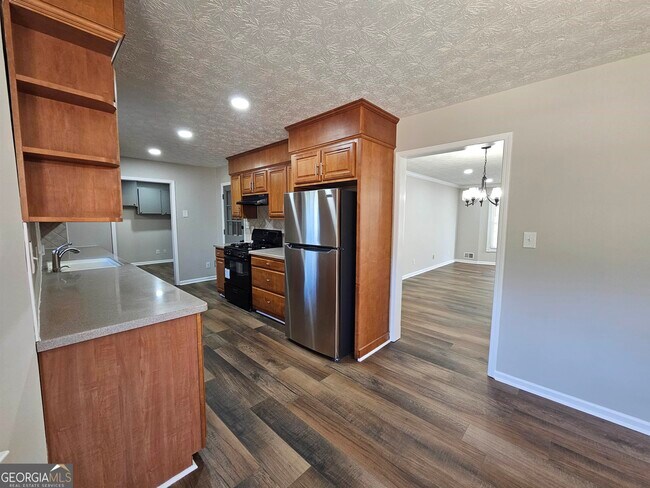 Building Photo - 683 Ginger Cake Rd
