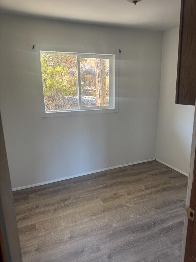 Building Photo - 119 Paper Collar Row