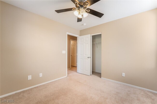 Building Photo - 896 Sheerwater Ave