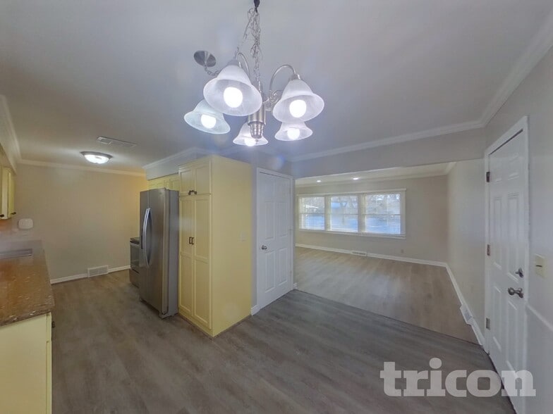 Building Photo - 8407 Lower 208th St W