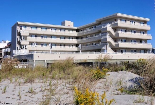 Building Photo - 5300 Boardwalk